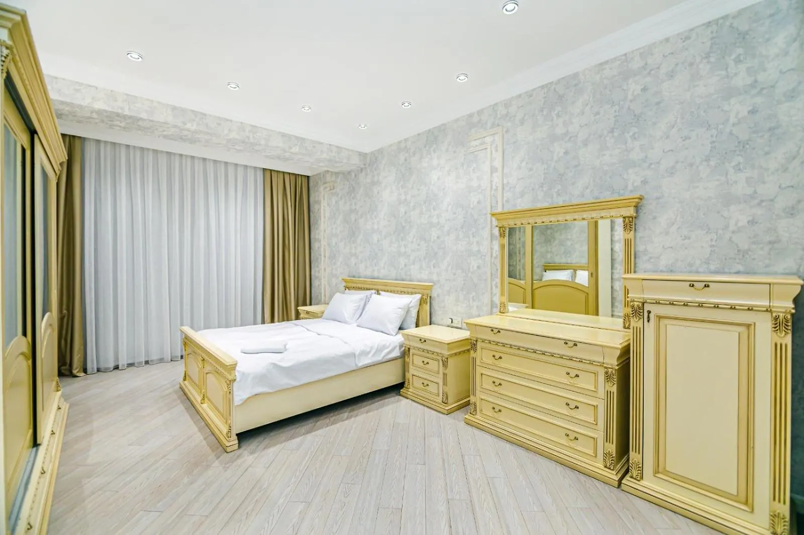 Premium Apartment In Street Nizami Baku
