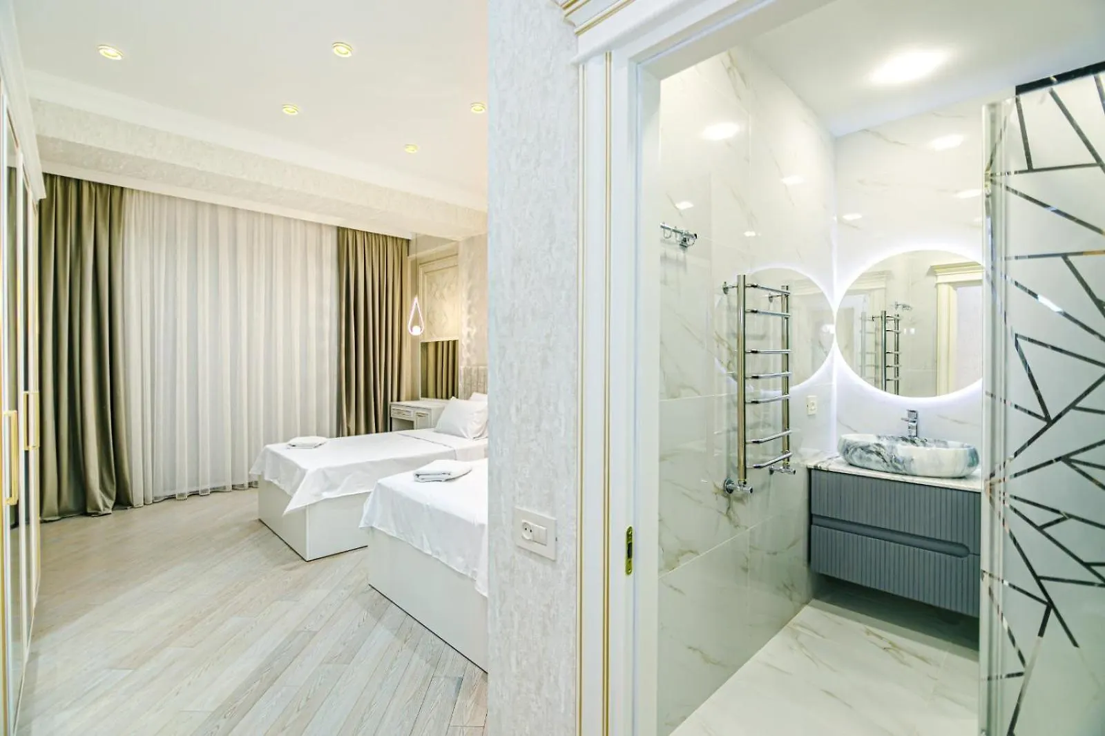 Premium Apartment In Street Nizami Baku