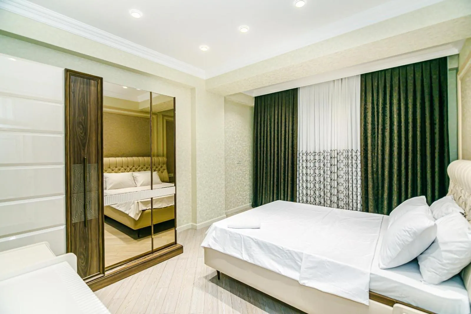 Premium Apartment In Street Nizami Baku Azerbaijan