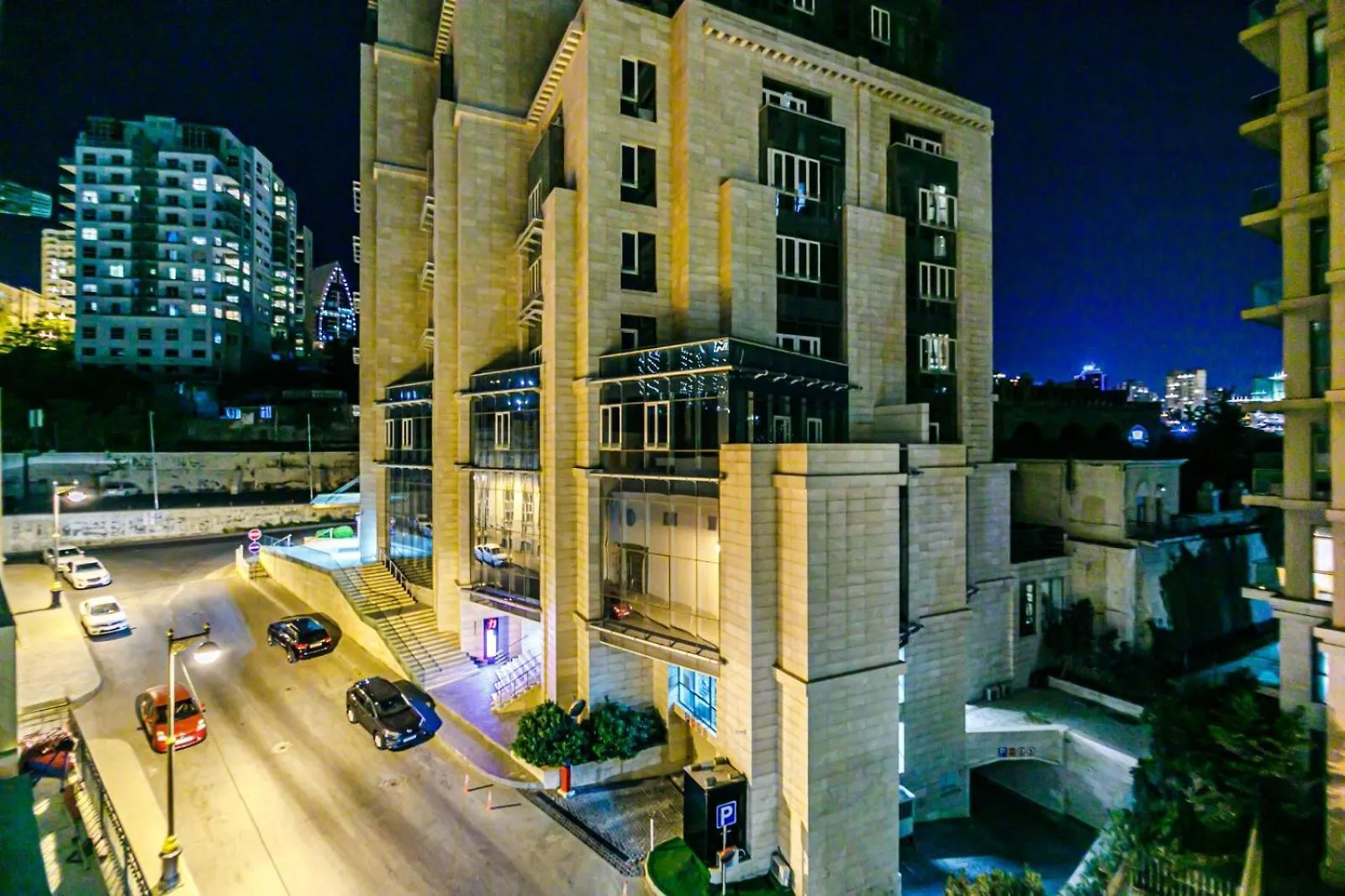 Premium Apartment In Street Nizami Baku